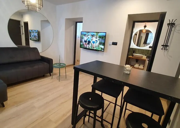 Apartament Ferrata *